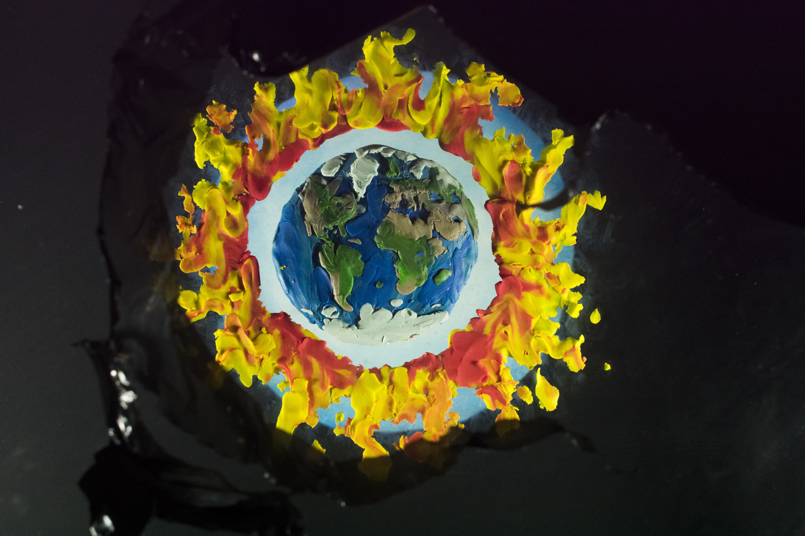 https://staging-parkway.mdfilmfest.com/wp-content/uploads/9-A-Love-Letter-for-the-End-of-the-World.jpg