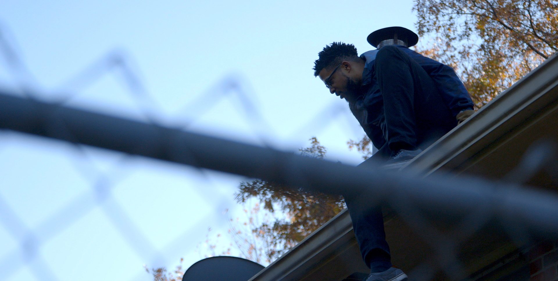 https://staging-parkway.mdfilmfest.com/wp-content/uploads/Baby-Brother-Film-Still-Kamau-Bilal.jpg